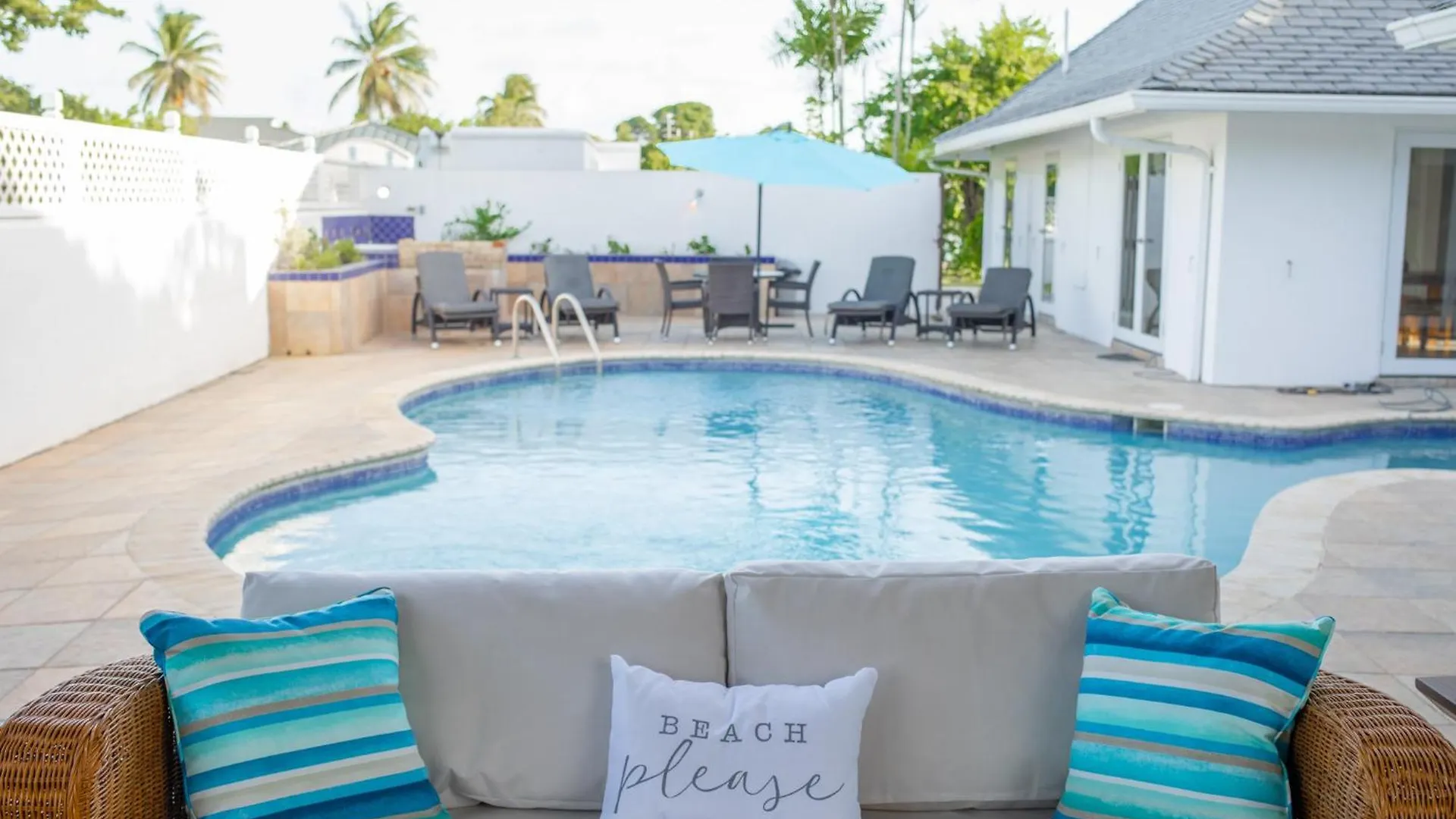 Villa The Heart Villa, Exquisite Pool To Relax & Unwind Golden Grove