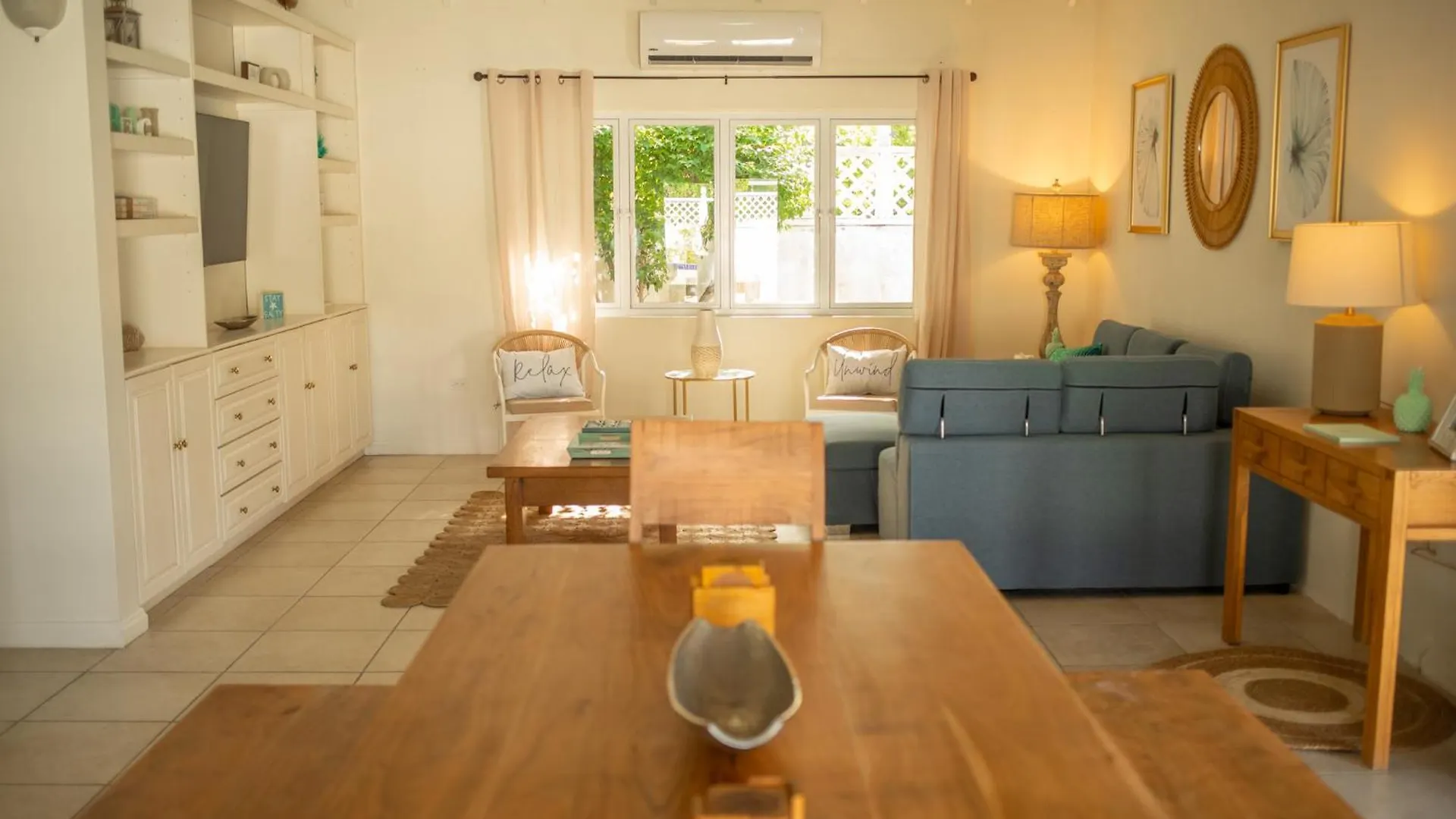 The Heart Villa, Exquisite Pool To Relax & Unwind Golden Grove Villa